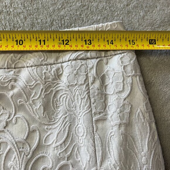 Melanie Lyne Textured Filigree/Brocade Pencil Light Silver/Grey Midi Skirt - Picture 8 of 11